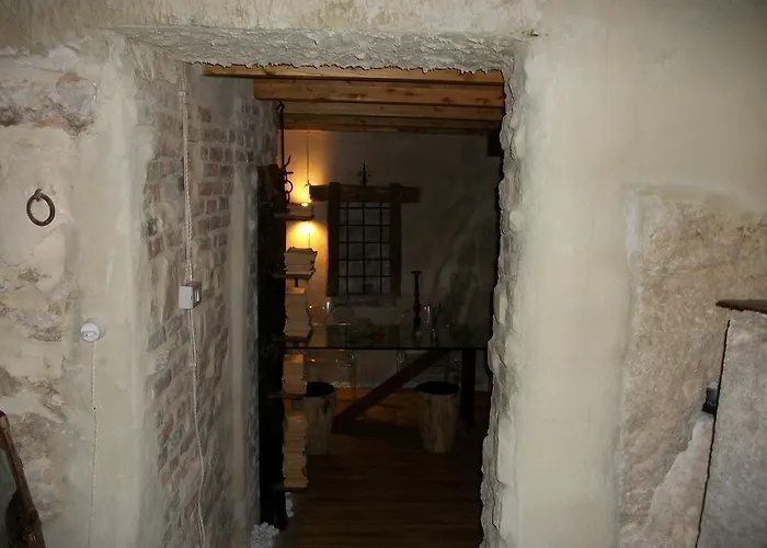 La Loggia Di Federico 4* Navelli