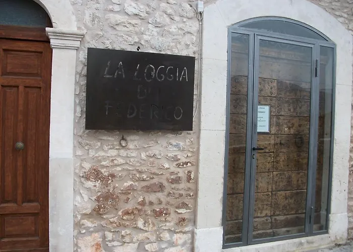 La Loggia Di Federico Navelli