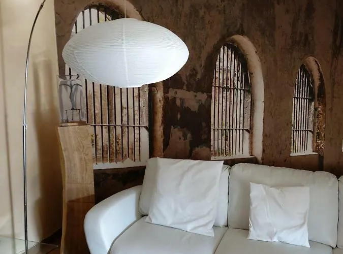 La Loggia Di Federico Πανσιόν Navelli